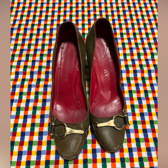 Vintage Olive Green Burberry Heels 7.5 - Picture 1 of 6